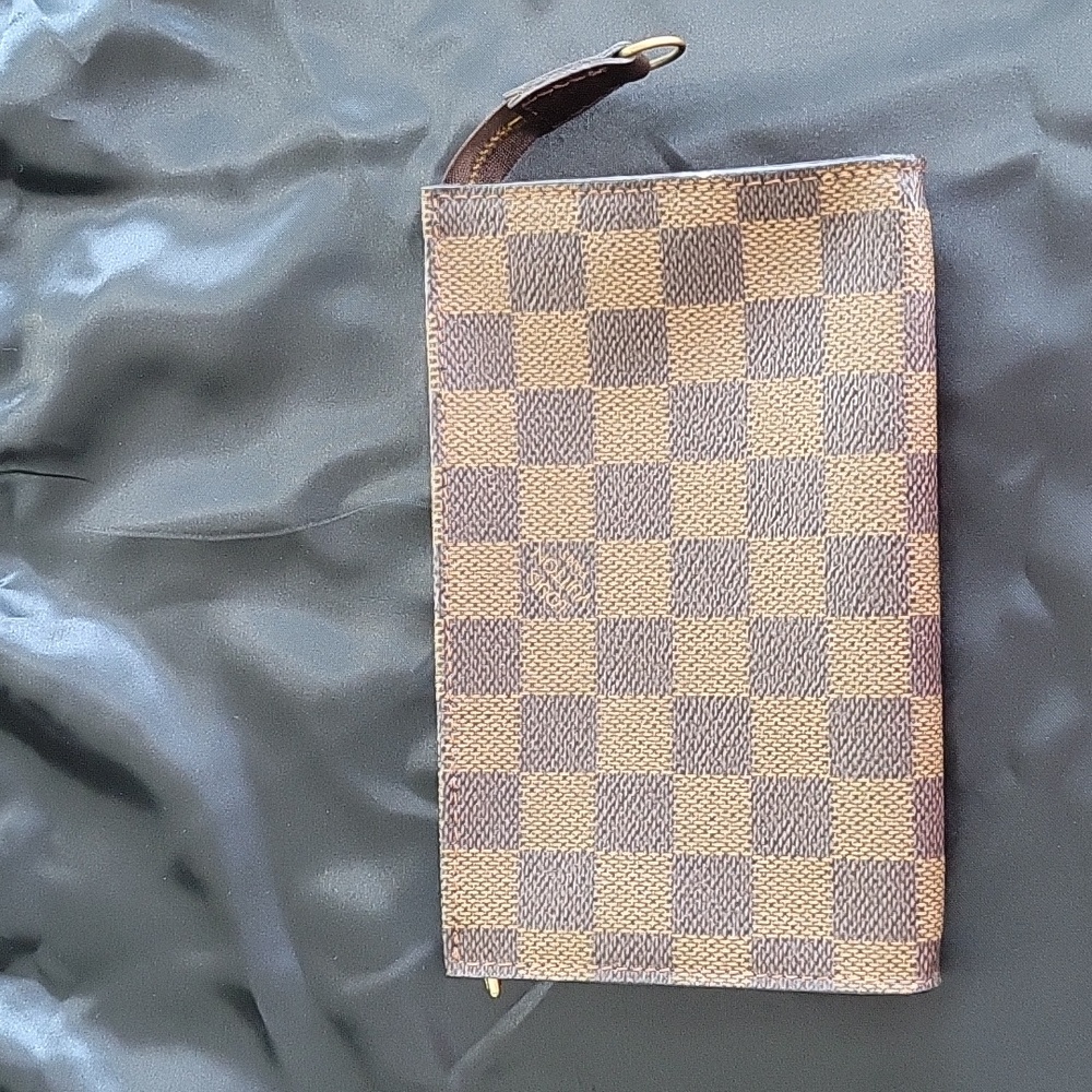 Louis Vuitton Pochette